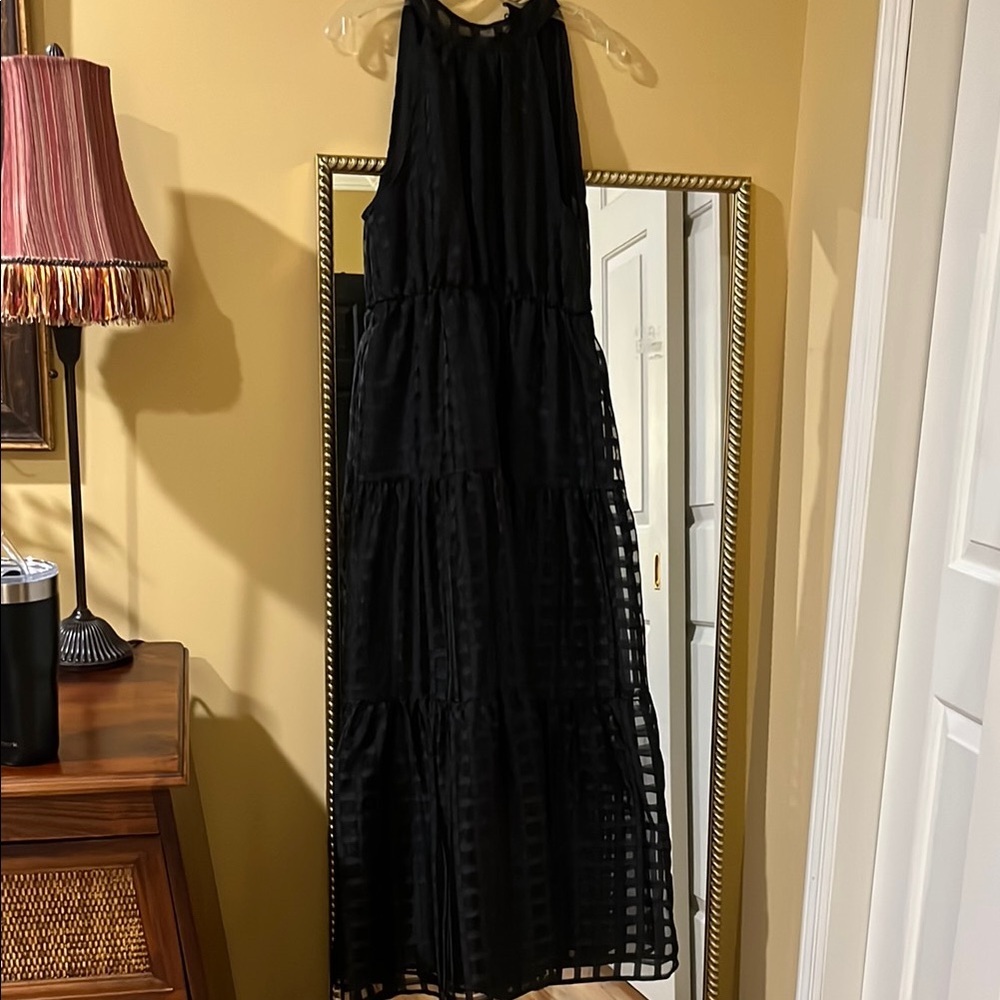 Elegant Black Sleeveless Evening Dress